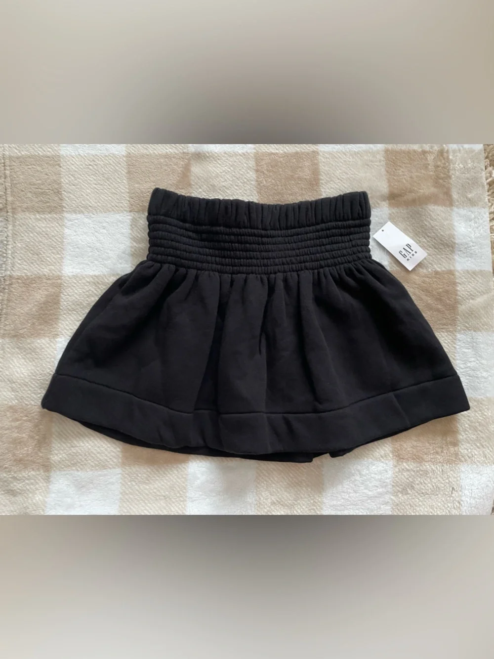 NWT GAP Kids Black Smocked Waist Skirt Size Small (6-7)